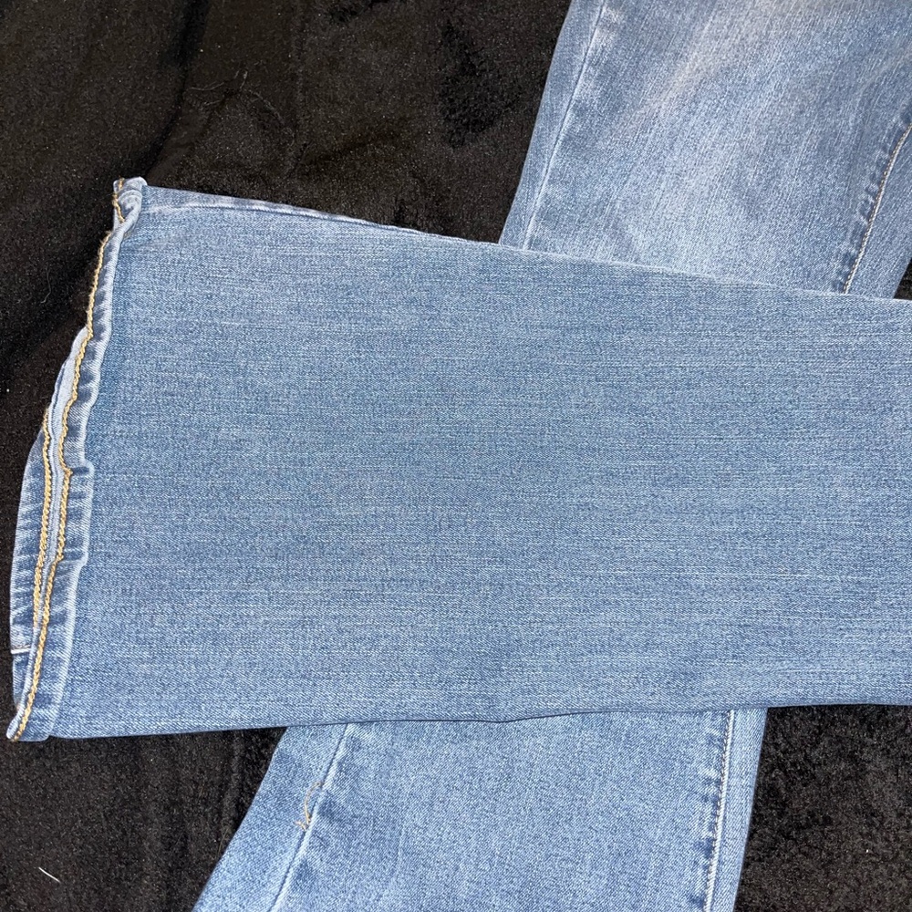 Jeans - Picture 2 of 3